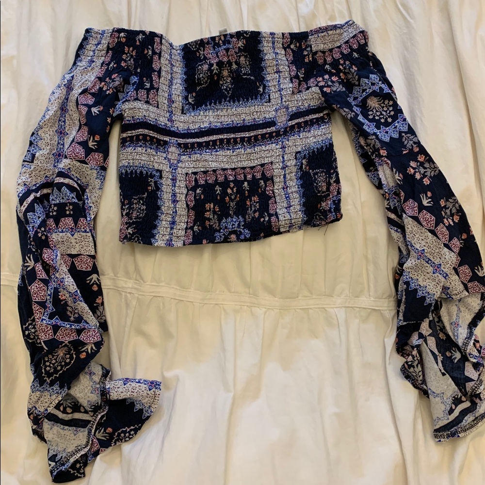 LF Three Days Off The Shoulder Top